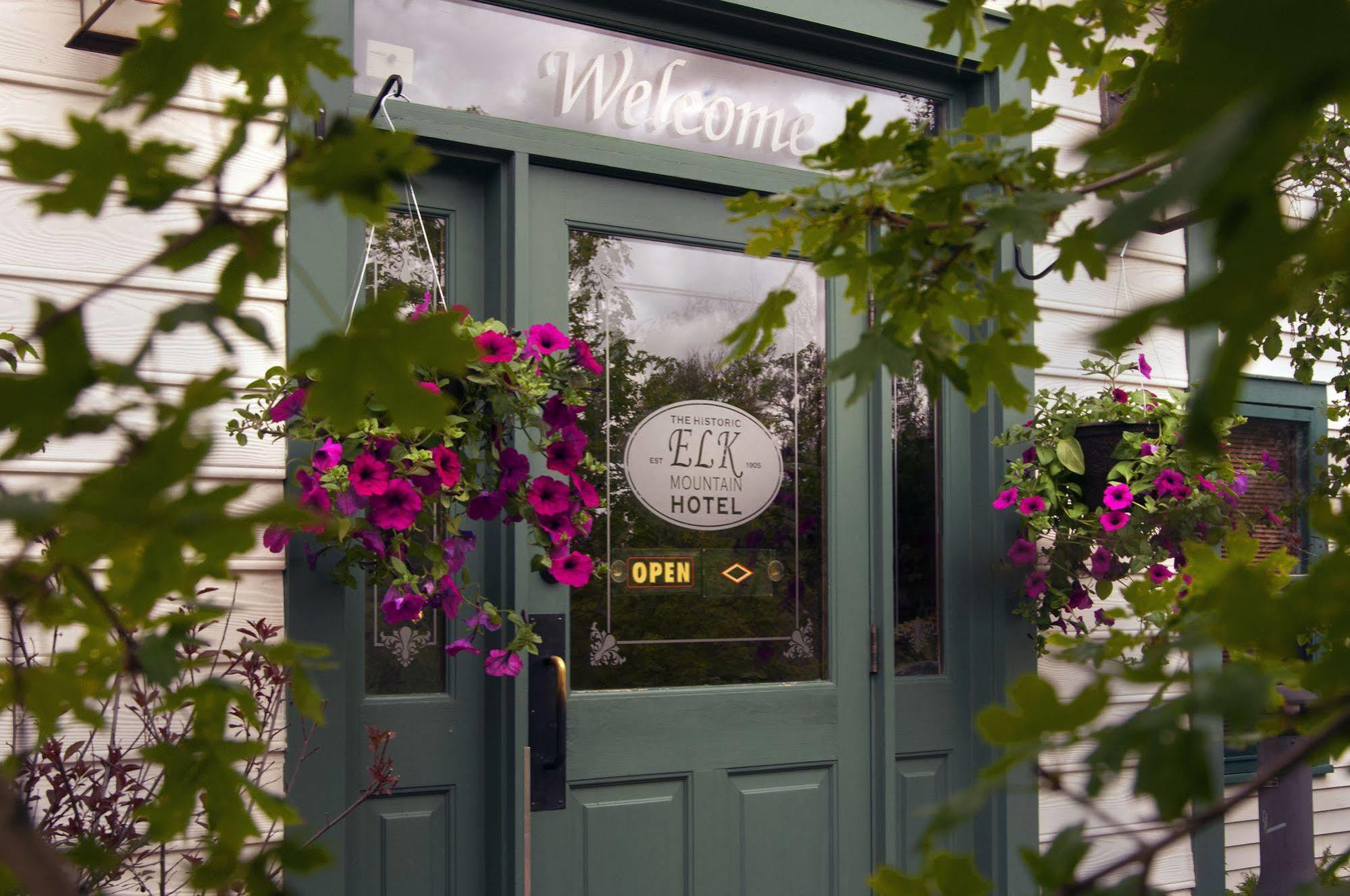 The Historic Elk Mountain Hotel 외부 사진